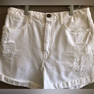 PRE-OWNED MUMU BLUE WOMEN'S WHITE DENIM SHORTS- SIZE 29